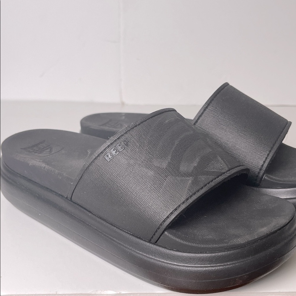 Reef platform slides